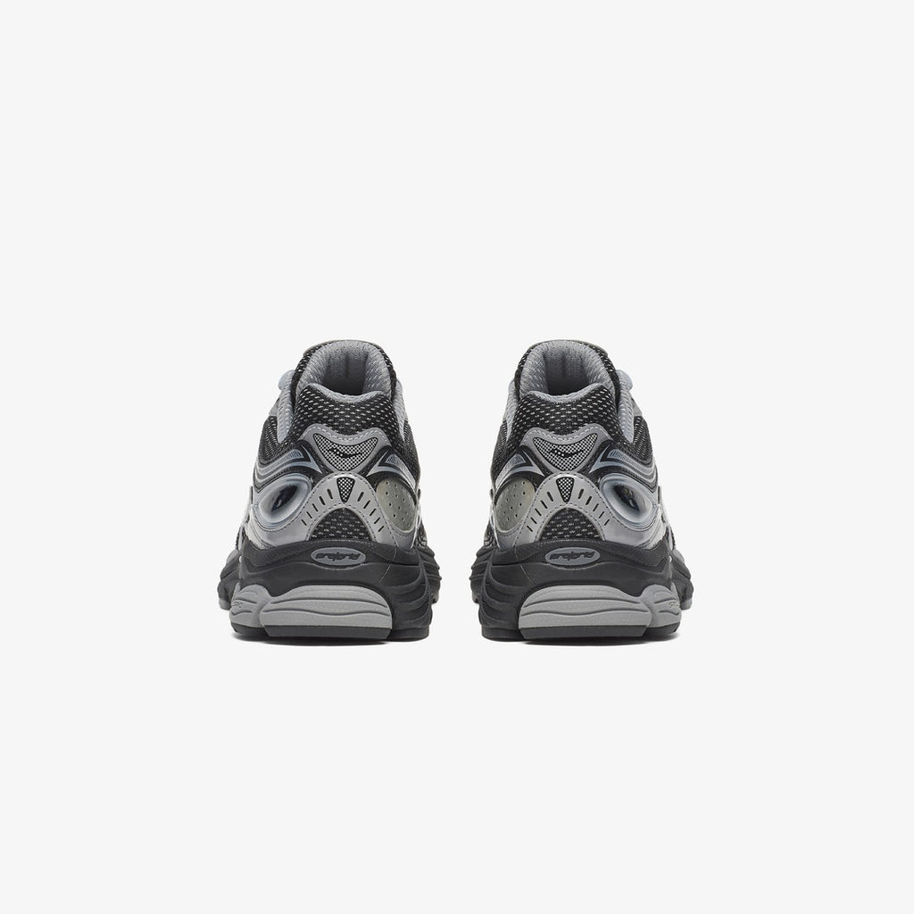 Saucony Unisex Progrid Omni 9 | Black / Silver